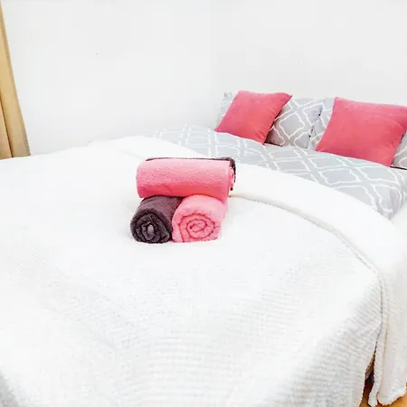 Bis 6 Personen - Helle, Ruhige Whg, 2 Baeder, Dd Neustadt - Lage *